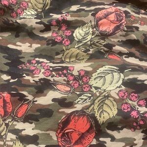 Lularoe Perfect Tee 2X Camo With Roses NWOT